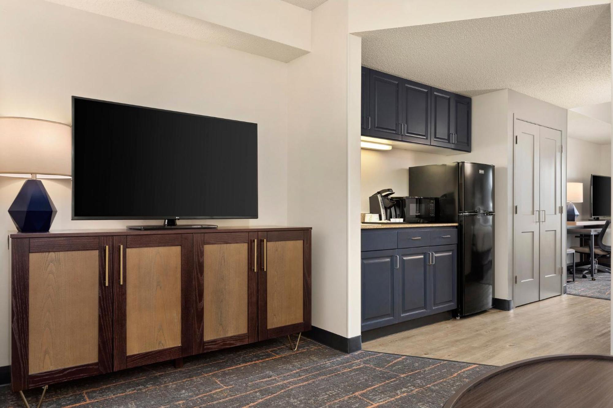 Hotel Holiday & Northwest Minneapolis-arbor Lakes By Ihg 3*